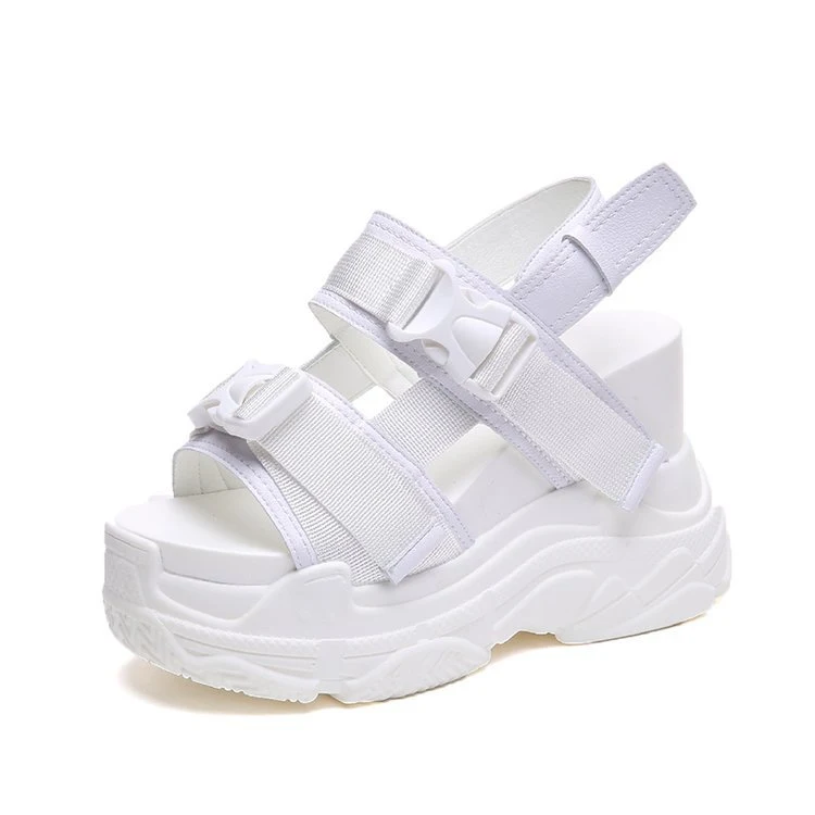 Zomer sandalen voor dames met middelhoge hak, muffin zool, klittenband en cut-outs, ideaal voor warme dagen. — foto 1
