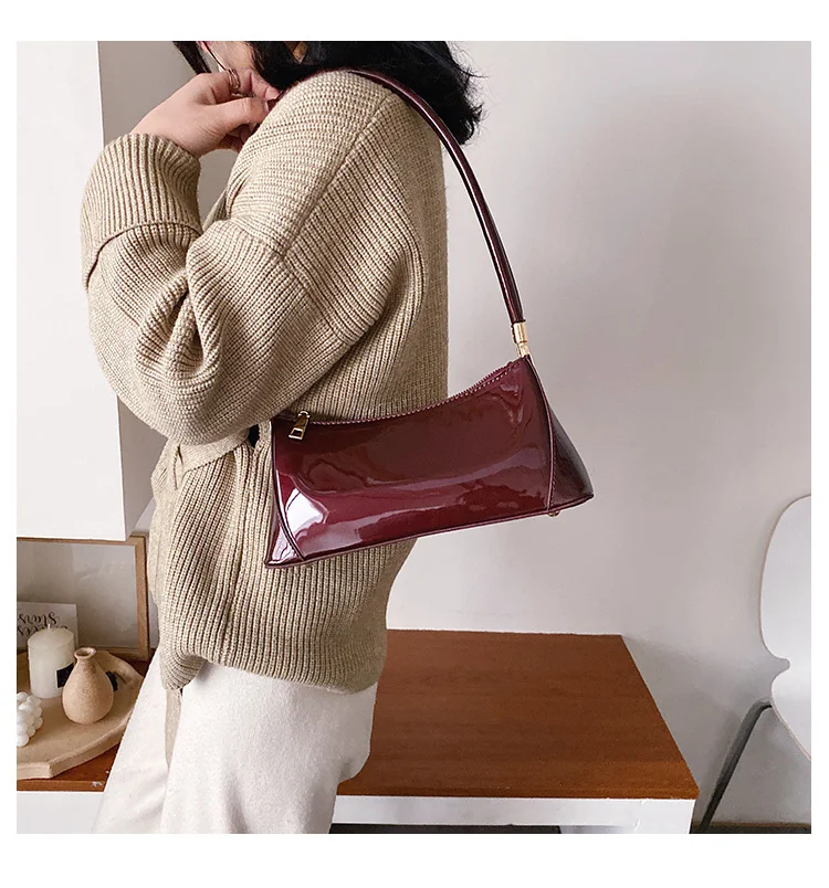 Title 7, Baguette underarm shoulder bag for stylish conv...