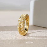 Anel Feminino de Diamante Escovado Simples e Fashion Joia Perfeita para Mulheres Modernas Design Elegante para Uso Diário — foto 5