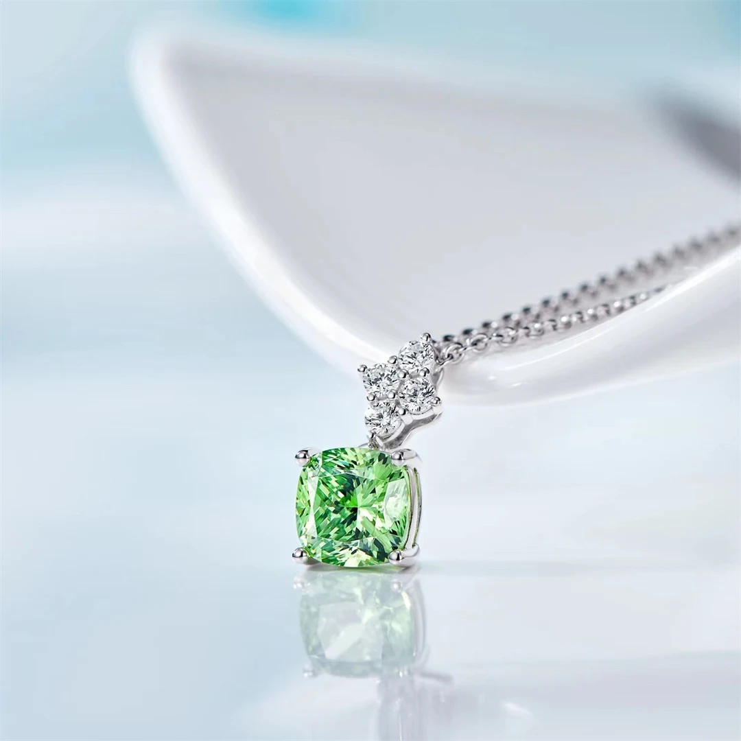 Colar com pingente de gemas coloridas em prata S925 verde menta para mulheres. Um acessório de moda elegante e charmoso. — foto 8