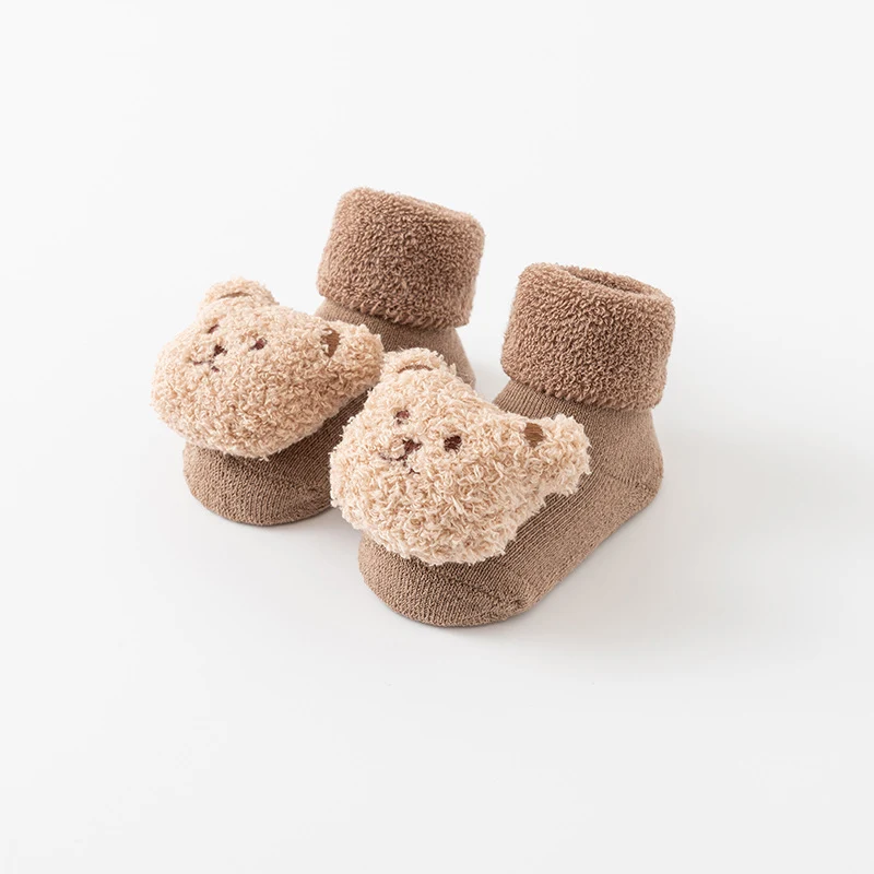 Meias de bebê Terry Plus Velvet grossas, antiderrapantes e cano médio. Conforto e segurança para os pezinhos do seu bebê no inverno. — foto 9