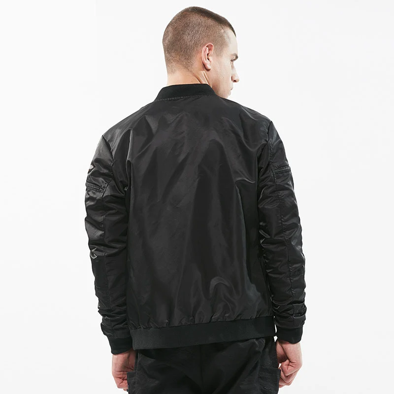 Title 3, Loose and breathable sport casual coat. Provide...