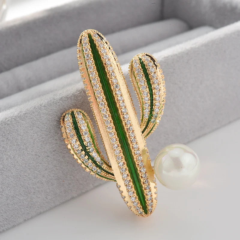 Spilla Cactus Perla Diamanti Oro, Elegante per Abiti, Accessorio Versatile e di Lusso, Design Raffinato, Perfetta con Ogni Outfit. — foto 2