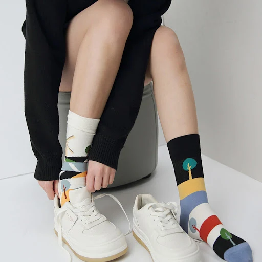 Title 5, Left And Right Feet Kitten Stripes Asymmetric L...