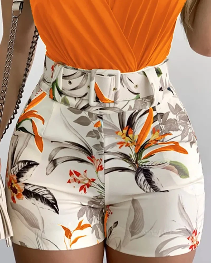 Title 11, Terno de shorts estampado com decote em V e col...