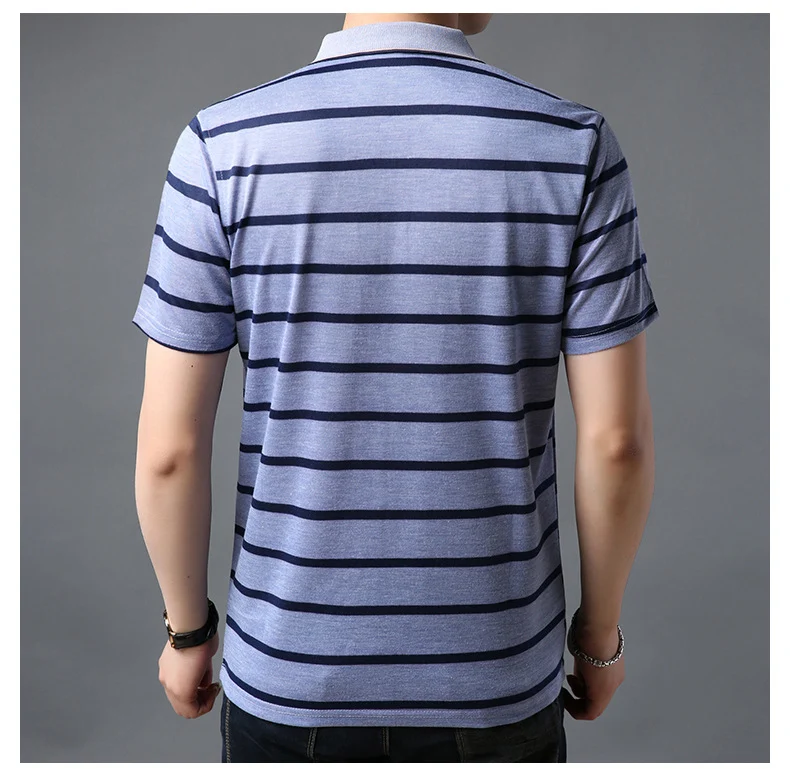 Camiseta polo casual masculina de manga curta e listras finas, leve e confortável para o dia a dia e para o verão. — foto 6