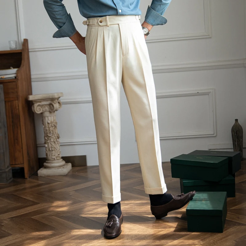 Pantalon décontracté Naples à taille haute et jambe droite, idéal pour un look quotidien confortable et élégant. Parfait pour toutes occasions. — photo 1