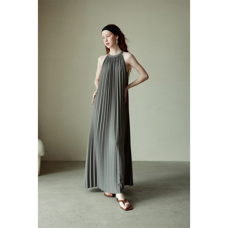 Title 5, Organ Pleated Pleated Skirt Holiday Halter Dress