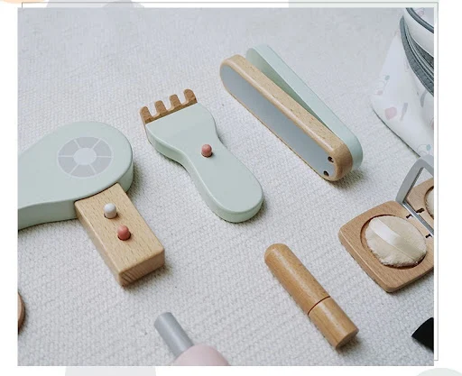Title 7, Little Girls Play House with Makeup, Haircut K...