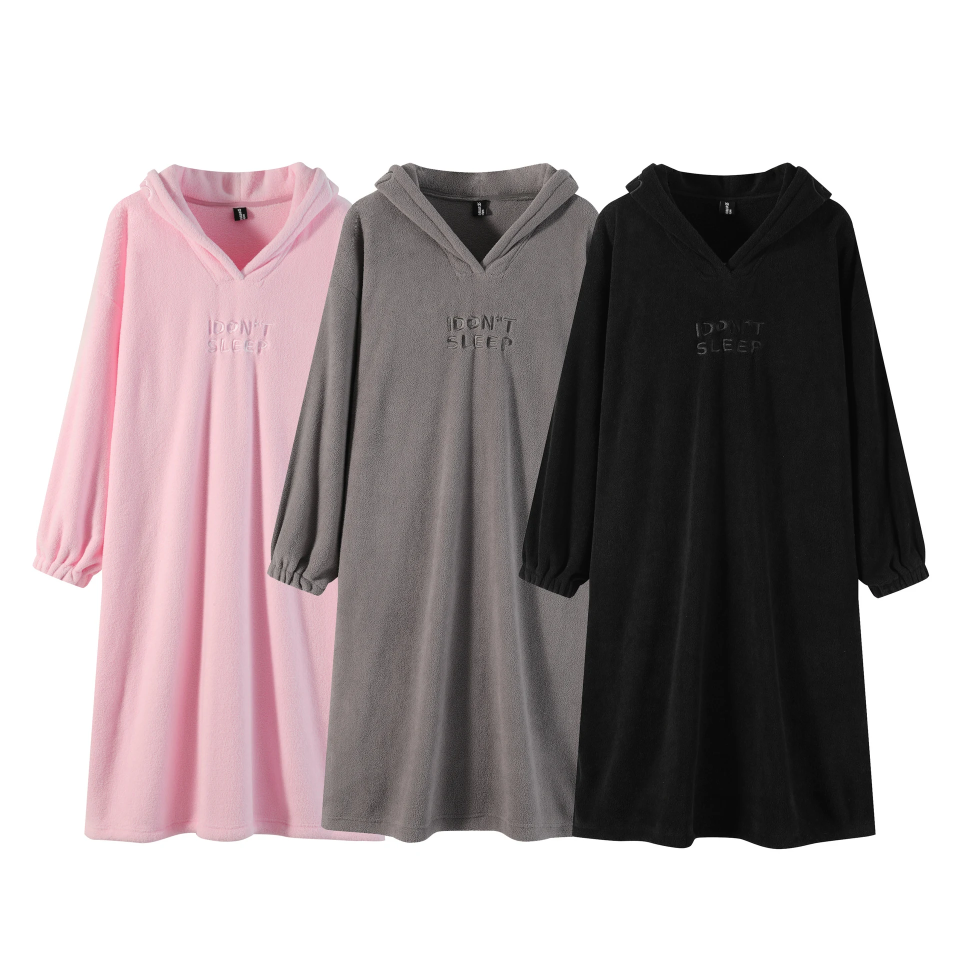 Camisola de Noite Longa com Capuz Solto em Lã de Cordeiro Ultra Longa Conforto e Calor Máximo para Noites Relaxantes e Invernais — foto 4