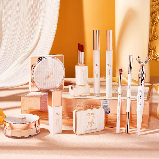 Title 4, Makeup Novice Cosmetics 10 PC Set for Students....