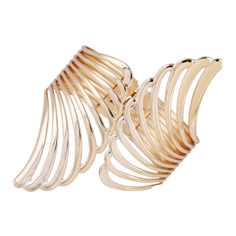 Pulseira com textura de pena de metal, elegante e durável. Um acessório perfeito para qualquer ocasião, realçando seu estilo com seu design único e sofisticado. — foto 5