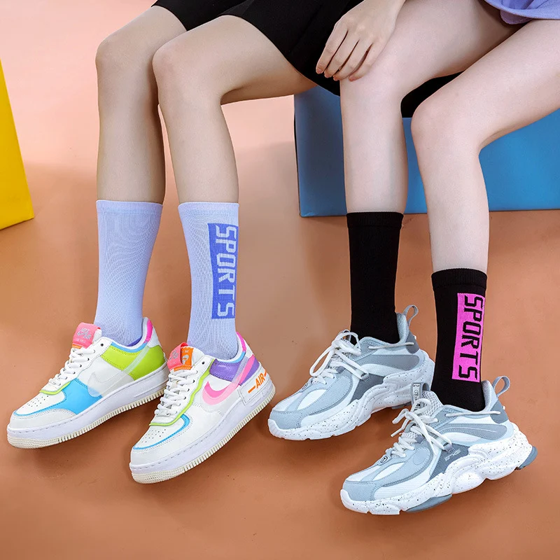 Women's Moisture Wicking Deodorant Casual Sports Fashion Socks keep your feet dry, comfortable, and fresh during workout — photo 4
