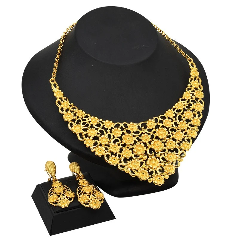 Conjunto Dubai Nupcial Banhado a Ouro 24K Colar e Brincos Duas Peças. Adicione Glamour e Elegância ao Seu Casamento. — foto 13