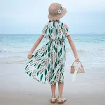 Super Western Style Mädchen-Rock für Strandurlaub. Bequem und stilvoll, ideal für sonnige Tage am Meer und unbeschwerte Ferien. — foto 4