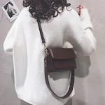 Bolsa pequena retrô, bolsa de nicho com estilo Western. Perfeita para carregar o essencial com charme e um toque vintage. Messenger ideal. — foto 4