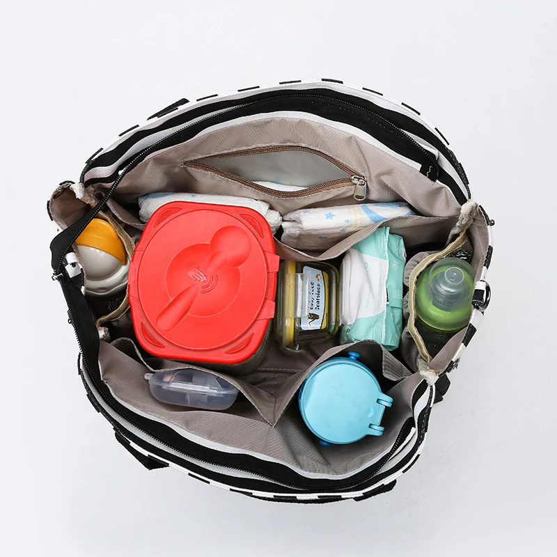 Bolsa Maternidade com listras, bolsa de ombro e de mão, Mommy Bag, para mamães práticas e que precisam levar tudo do bebê. — foto 1