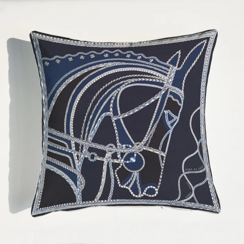 Capa de almofada com retrato de cavalo de luxo leve, adicione um toque de elegância com esta capa decorativa e macia para sua casa. — foto 1