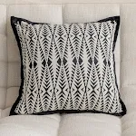 Almofada para casa na sala de estar, travesseiro de cama e encosto de cama, ideal para relaxar, ler ou assistir TV com conforto. — foto 9