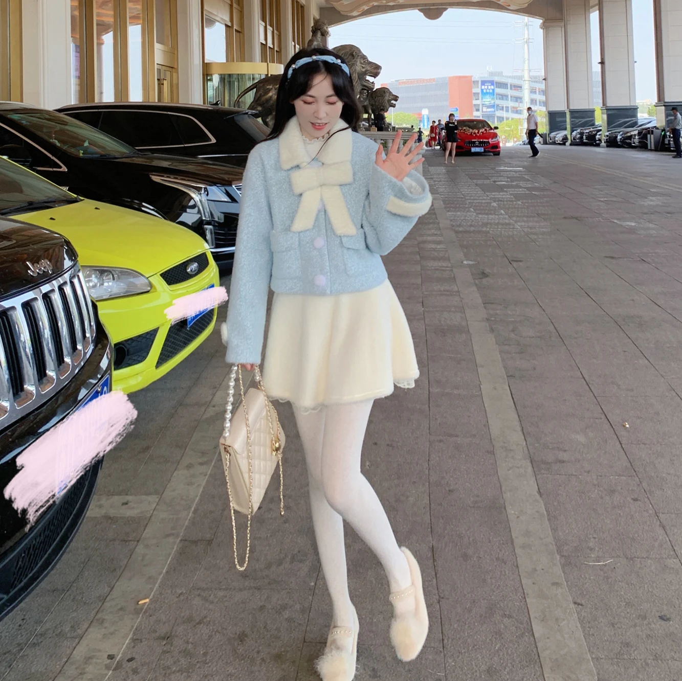 Ženska vunena suknja A-kroja od nerca sa visokim strukom. Elegantna i topla, savršena za sofisticiran i udoban izgled. Idealna za hladne dane. — foto 5