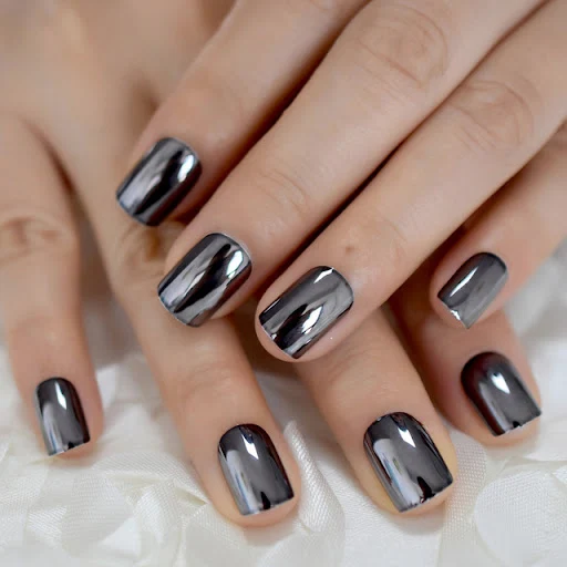 Title 10, Metal false nails for women. Achieve a glamorou...