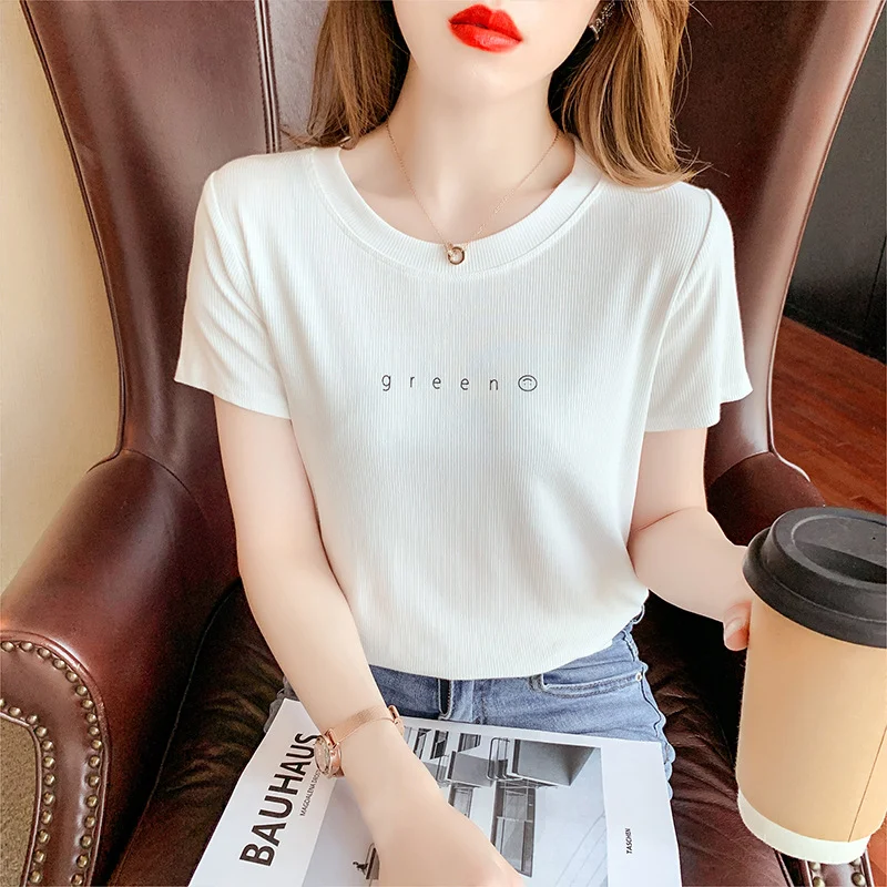Women's Drape Print Casual Summer T-shirt. Comfortable and stylish top for warm weather. Lightweight and perfect for eve — photo 5