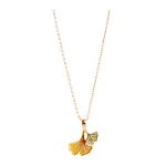 Colar feminino gracioso e moderno com pingente de folha de ginkgo outonal esmaltado com camadas e efeito tridimensional. — foto 9