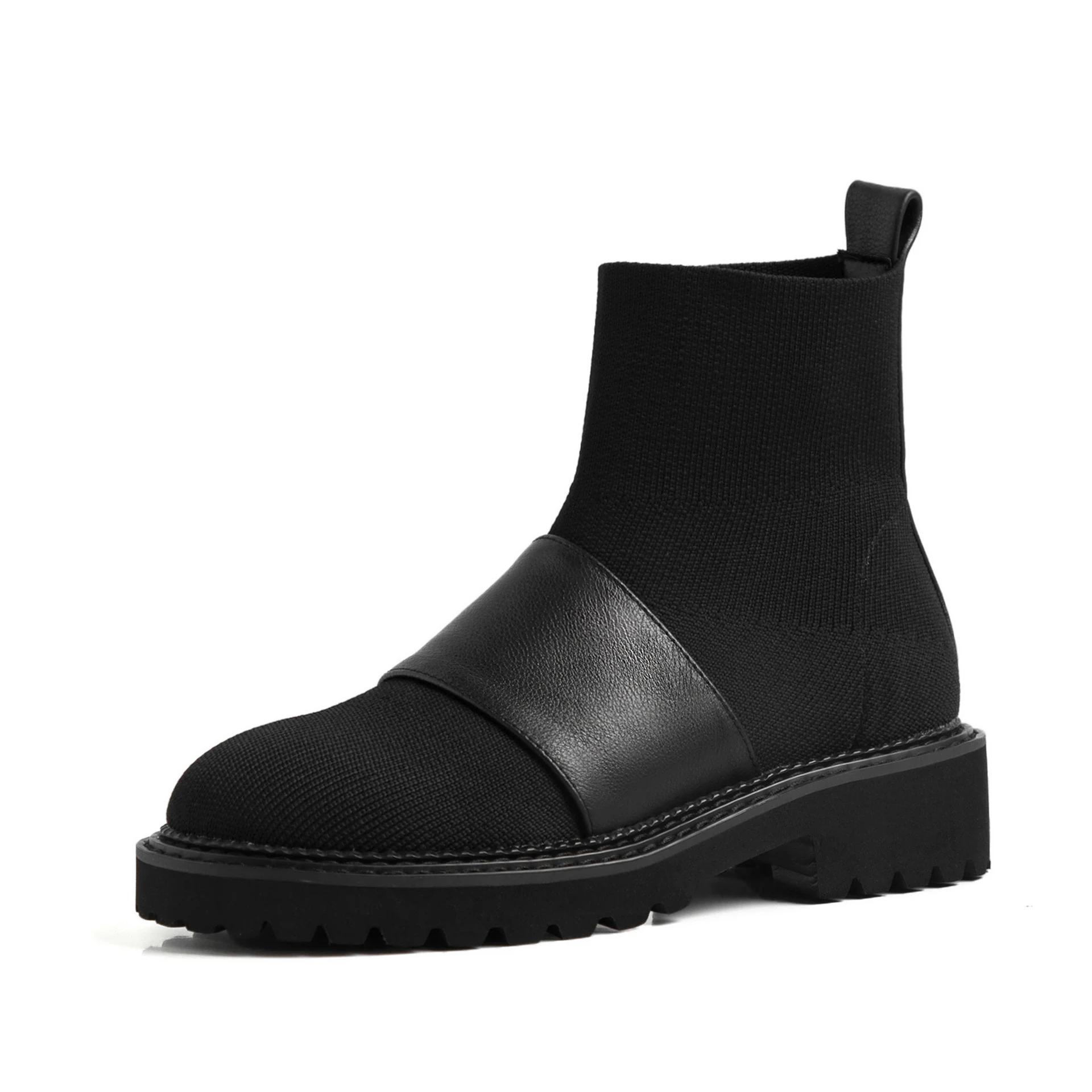 Botas femininas estilo meia, perfeitas para um visual moderno e confortável. Combine com diferentes looks e arrase em qualquer ocasião. — foto 3
