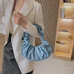 Bolsa de ombro doce e simples com pregas em nuvem de cor pura, leve e charmosa, perfeita para o dia a dia, combine com seus looks favoritos. — foto 26