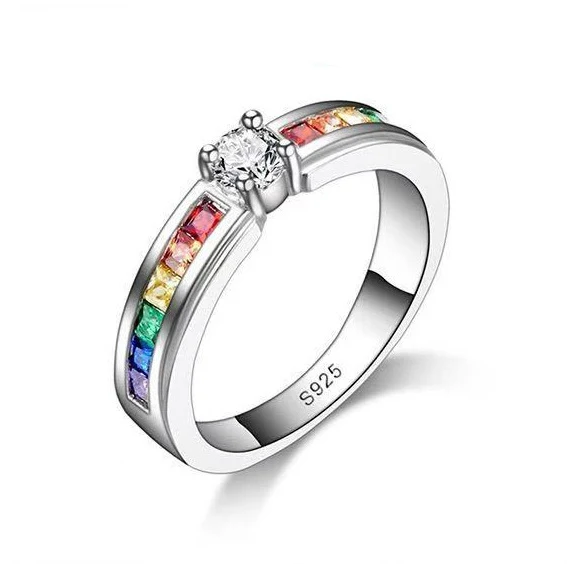 Anel colorido de aço titânio com zircônia, um adorno de moda arco-íris. Adicione um toque vibrante e elegante ao seu visual diário. — foto 1