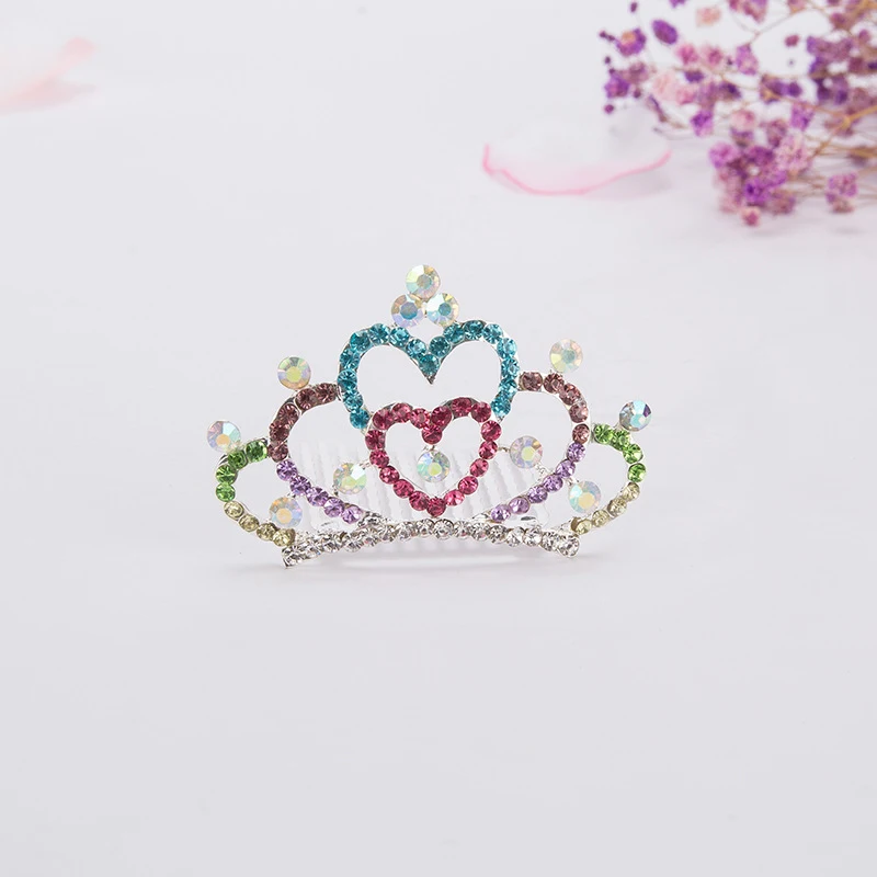 Title 5, Pente de cabelo infantil com coroa de diamantes...