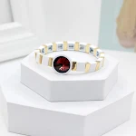 Pulseira de Esmalte com Pedra de Cristal e Cordão Elástico Relógio – Elegância e Praticidade. Conforto e Estilo para Todas as Ocasiões. — foto 7