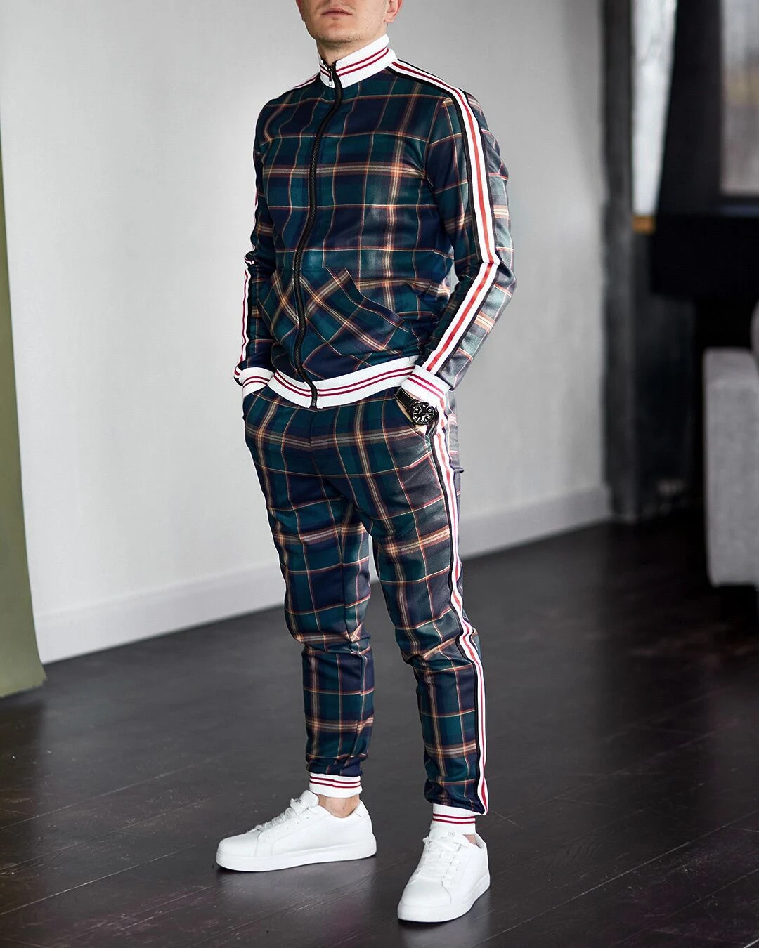 Men's plus size two-piece casual sportswear set. Experience comfort and style with this easy-to-wear set, perfect for ev — photo 2