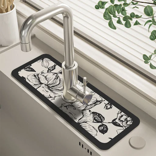 Title 7, Kitchen Faucet with Hydrophilic Pad and Non-sli...