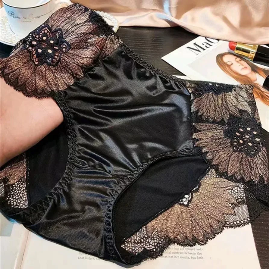 Calcinha feminina Modal cintura média-alta com renda, conforto suave e modelagem que valoriza, ideal para uso diário. — foto 11