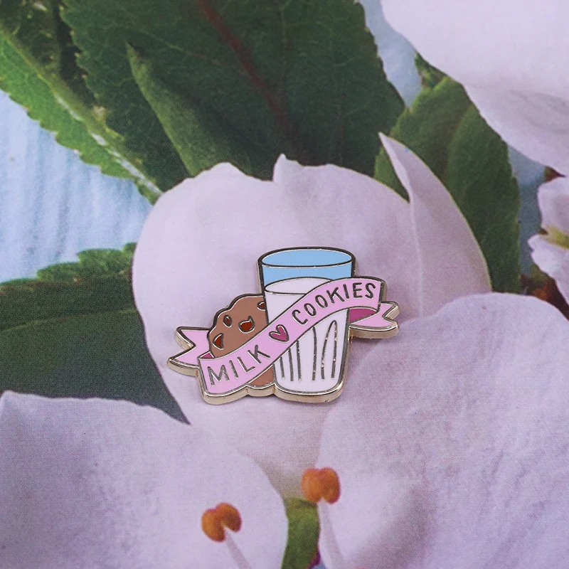 Broche de Leche y Galletas Un divertido y nostálgico adorno de comida de la infancia. Perfecto para cualquier ocasión, un recuerdo adorable. — foto 4