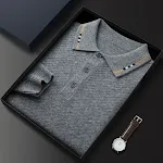 Camisa de manga longa com gola e lapela, suéter casual com barra, ideal para sobreposições e um visual confortável e elegante para o dia a dia. — foto 7