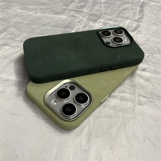 Title 8, Capinha magnética para celular com padrão de te...
