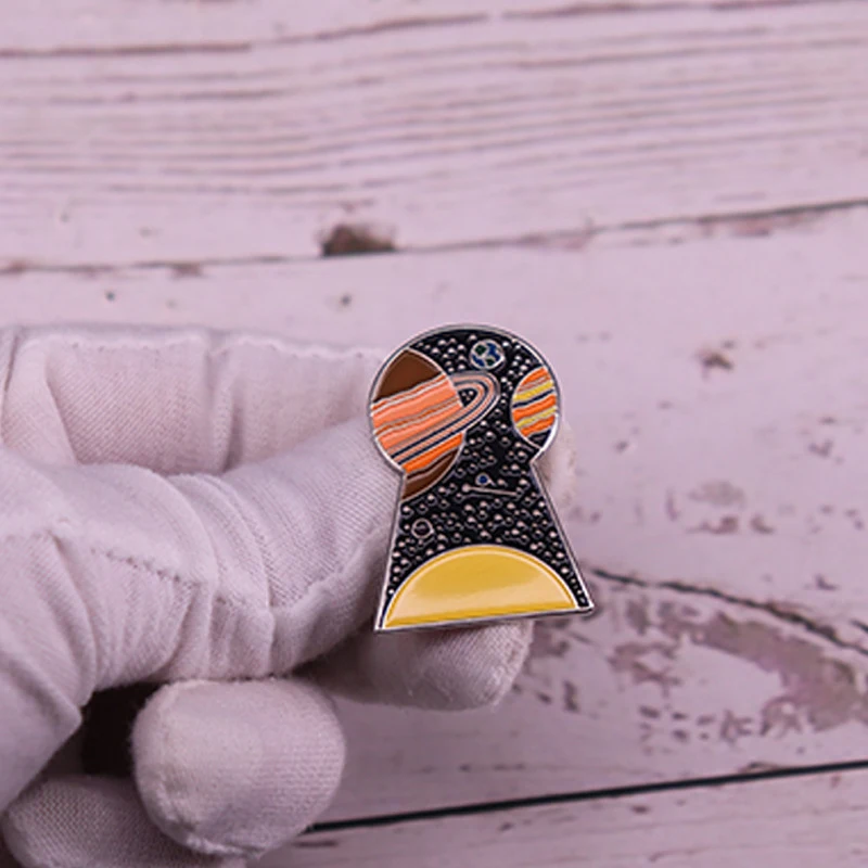 Galaxy en UFO Broche Mysterieus Universum Ruimte Badge, een opvallende accessoire voor liefhebbers van het heelal. — foto 2
