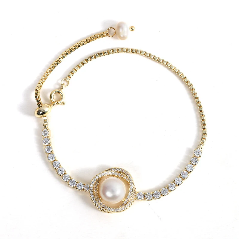 Pulseira Elegante com Cordinha de Pérolas e Diamantes, um acessório de moda que adiciona sofisticação e brilho ao seu visual. — foto 7
