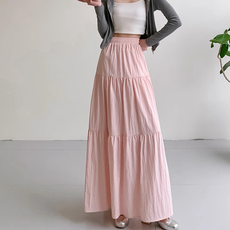 Vestido "Fairy Cake" branco de cintura alta, modelador e versátil, saia evasê para a primavera. Elegância suave e atemporal. — foto 1