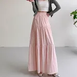 Vestido "Fairy Cake" branco de cintura alta, modelador e versátil, saia evasê para a primavera. Elegância suave e atemporal. — foto 1