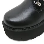Botas femininas góticas com rebites, cano médio. Destaque-se com estilo! Conforto e moda em um só calçado, perfeito para um visual impactante. — foto 13