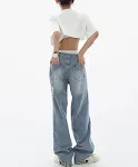 Jeans Rotos Mujer Cintura Alta Modernos Versátiles Ajustados Pierna Recta Ancha Adelgazantes. Estilo trendy, perfectos para cualquier look. — foto 4