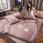 Conjunto de quatro peças de seda lavada para casa Desfrute do conforto e elegância da seda macia e fácil de cuidar para noites tranquilas. — foto 17