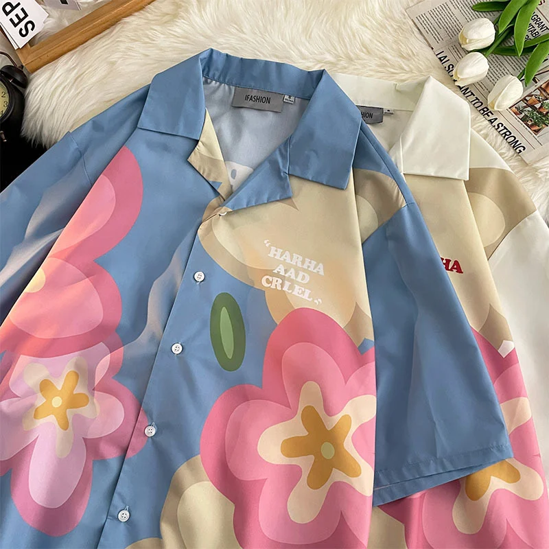 Camicia estiva sottile a maniche corte stampata, casual per coppie. Leggera e traspirante, perfetta per il caldo. Look rilassato e alla moda. — foto 11