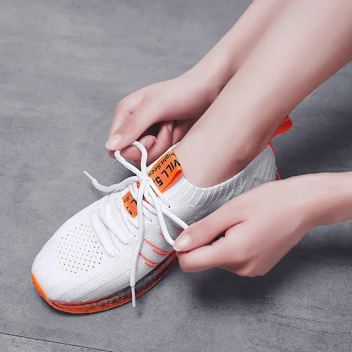 Title 5, Woven mesh sports shoes for women Breathable an...