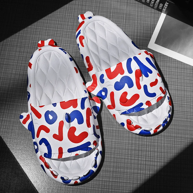 Zapatillas de casa de tiburón, bonitas y grandes para parejas. Cómodas y casuales, perfectas para relajarse en casa con estilo. — foto 24