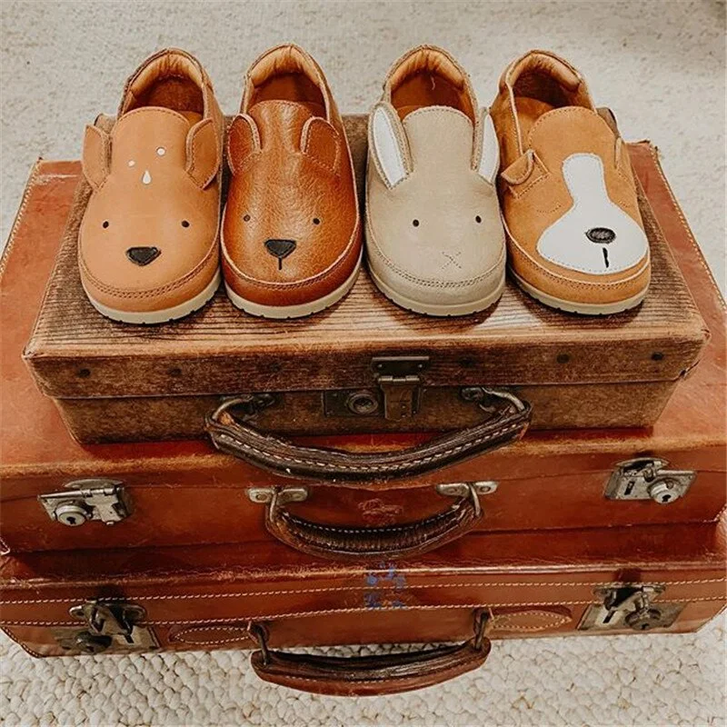 Niedliche Tier-Lederschuhe für Kinder. Strapazierfähig, bequem und mit bezaubernden Designs. Ideal für spielerische Entdeckungen. — foto 6