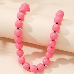 Colar de contas acrílicas simples para moda feminina, acessório leve e estiloso. Perfeito para looks casuais e sofisticados, fácil de combinar. — foto 3
